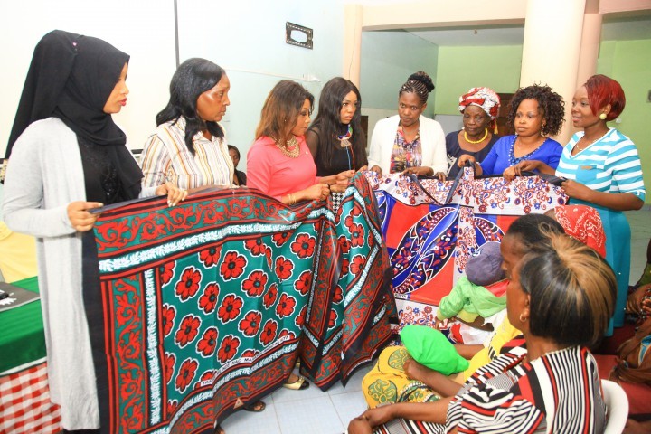 Wealth Creation coach Samke gifts widows